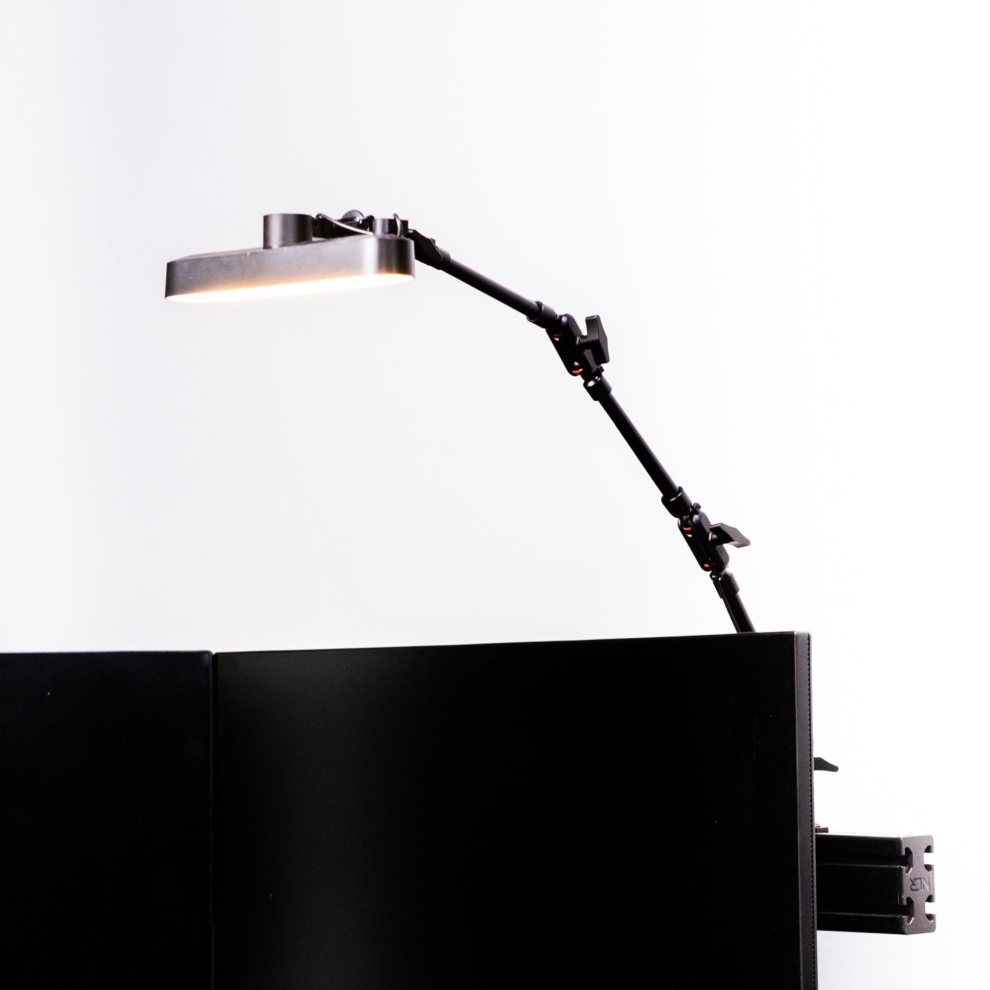 Hue Play Bar 32" Premium Aluminum Metal Mount - MA-32H