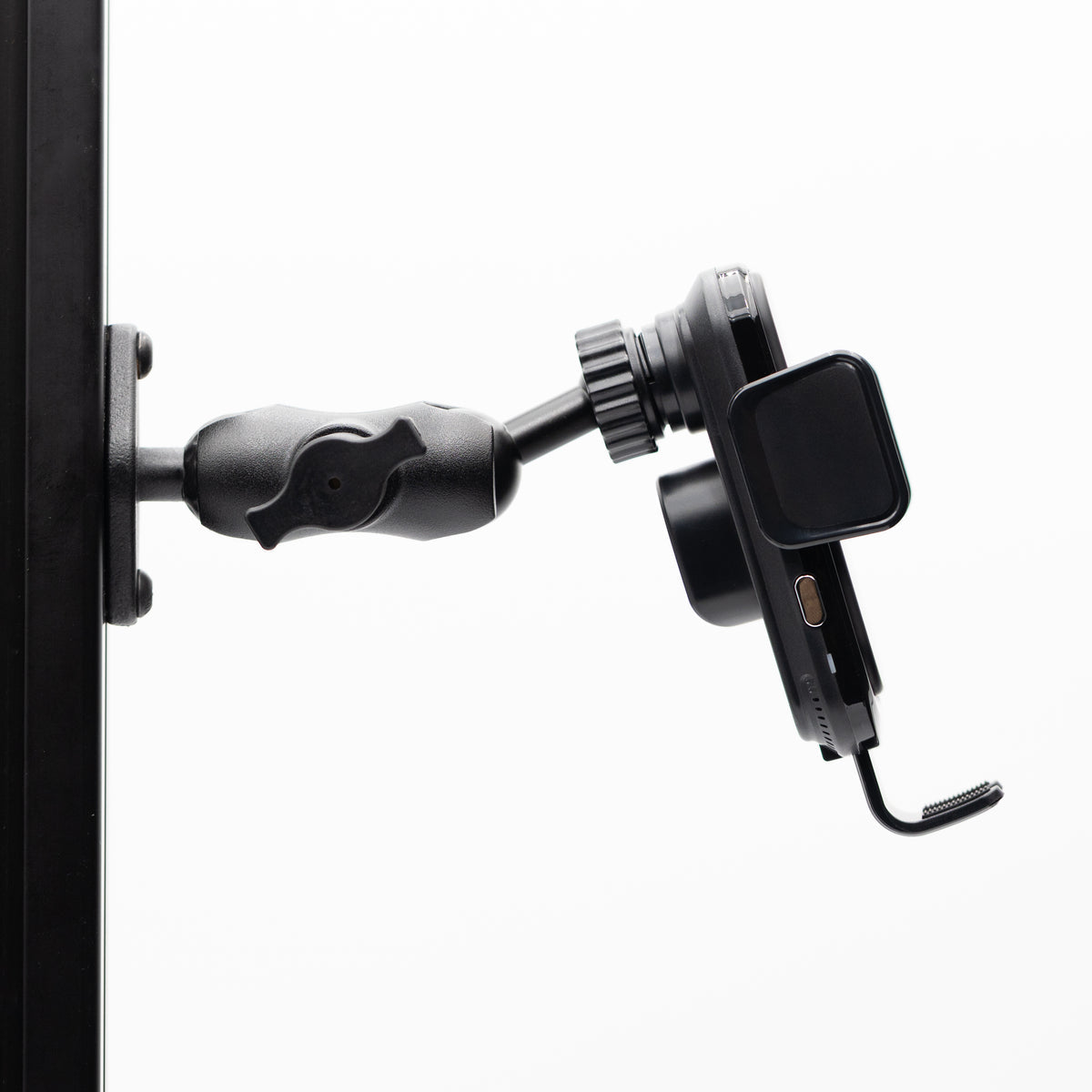 SimSportGadget UCS Universal Wireless Charging Phone Mount for Sim Rigs