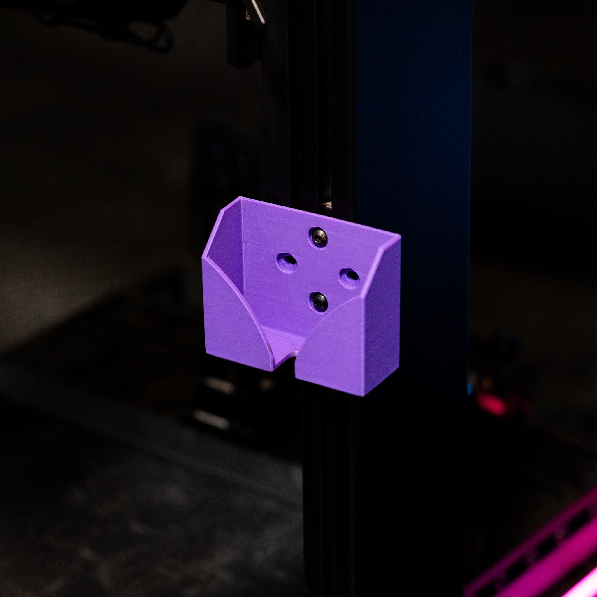 SimSportGadget Phone Mount with Charging Slot for Aluminum Profile Sim Rigs