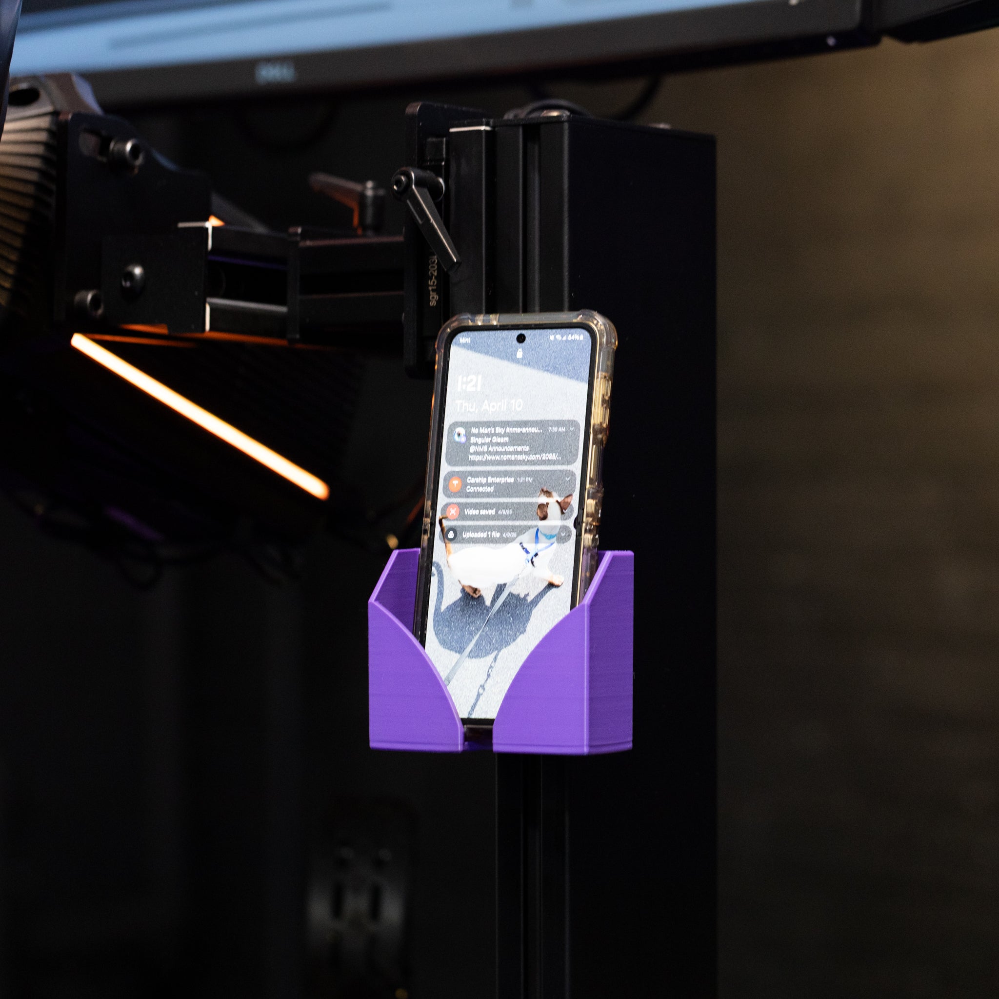 SimSportGadget Phone Mount with Charging Slot for Aluminum Profile Sim Rigs