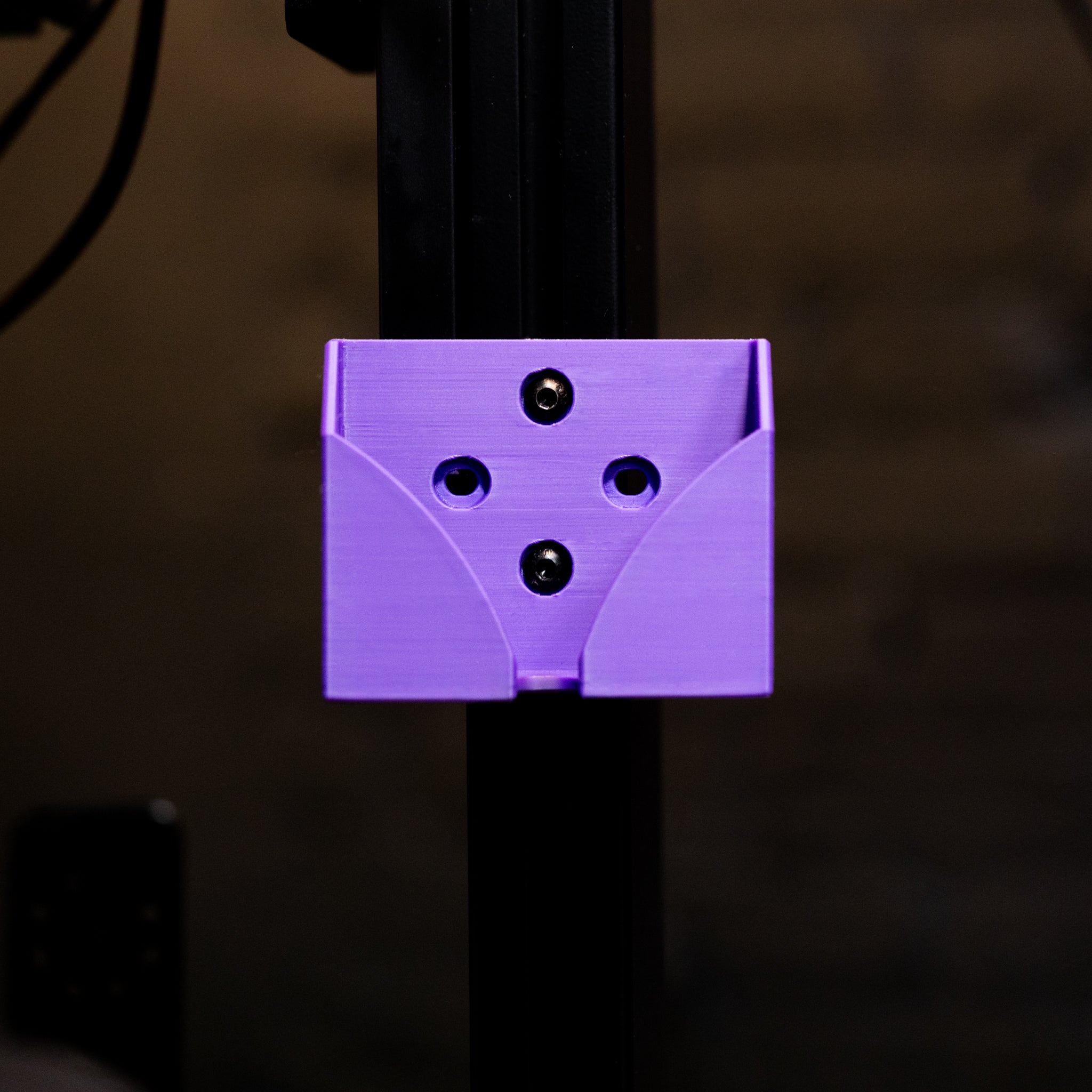 SimSportGadget Phone Mount with Charging Slot for Aluminum Profile Sim Rigs