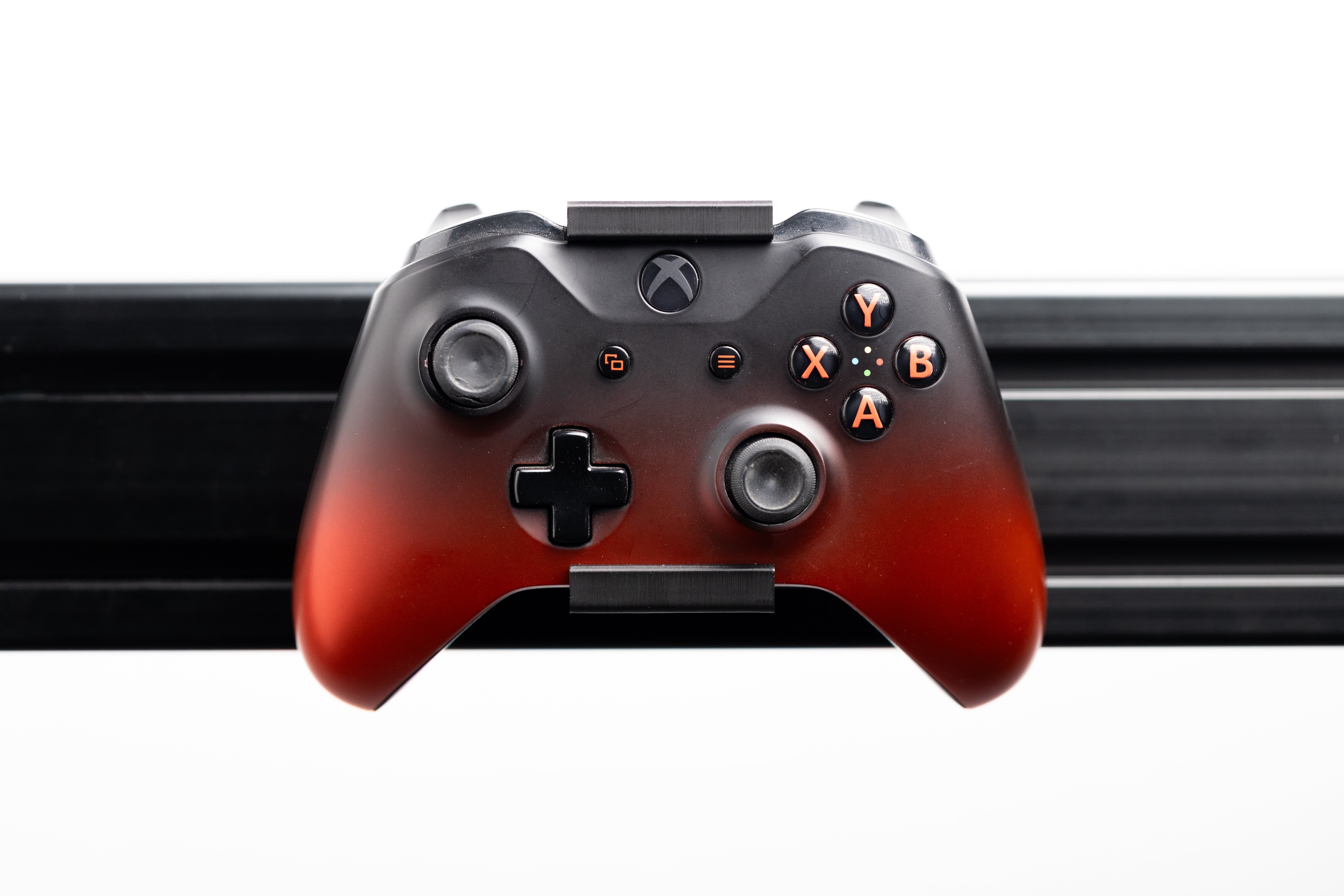 SimSportGadget Xbox Controller Mount for 8020 Sim Racing and Flight Rigs